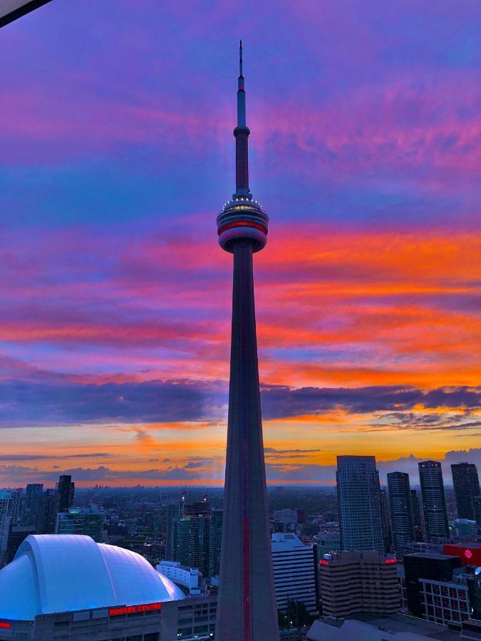 Corporate Suite Toronto Exterior photo