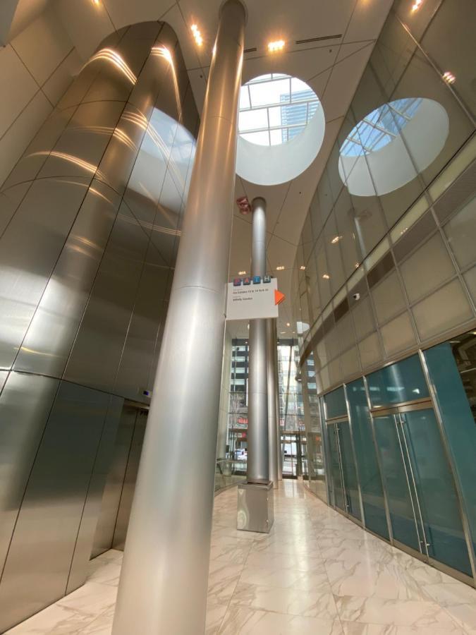 Corporate Suite Toronto Exterior photo