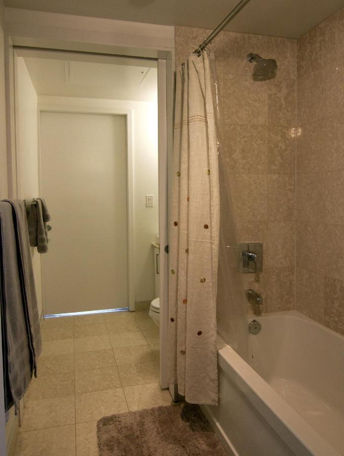 Corporate Suite Toronto Exterior photo